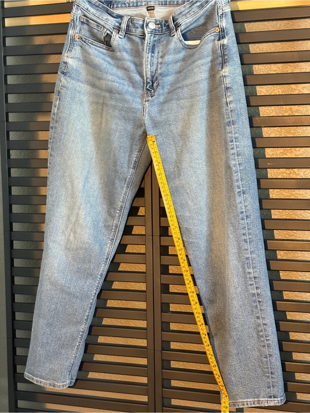 American Eagle Outfitters Light Blue High-Rise Mom Women's Jeans